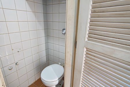 Apartamento à venda com 148m², 3 quartos e 2 vagas Apartamento à venda com 148m², 3 quartos e 2 vagasBanheiro de Serviço