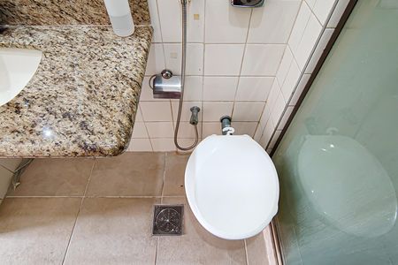 Apartamento à venda com 148m², 3 quartos e 2 vagas Apartamento à venda com 148m², 3 quartos e 2 vagasBanheiro Social