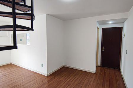 Apartamento à venda com 148m², 3 quartos e 2 vagas Apartamento à venda com 148m², 3 quartos e 2 vagasSala