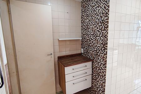 Apartamento à venda com 148m², 3 quartos e 2 vagas Apartamento à venda com 148m², 3 quartos e 2 vagasCozinha e Área de Serviço