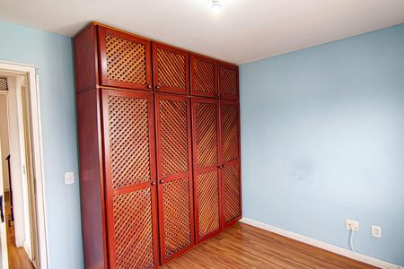 Apartamento à venda com 148m², 3 quartos e 2 vagas Apartamento à venda com 148m², 3 quartos e 2 vagasQuarto 2