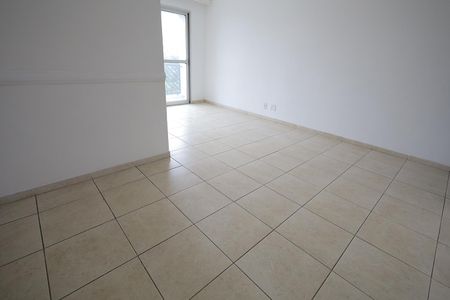 Apartamento à venda com 71m², 3 quartos e 1 vagaSala