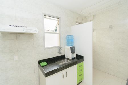 Apartamento para alugar com 61m², 2 quartos e 1 vaga Apartamento para alugar com 61m², 2 quartos e 1 vagaCozinha e Área de Serviço