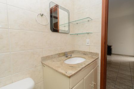 Apartamento para alugar com 61m², 2 quartos e 1 vaga Apartamento para alugar com 61m², 2 quartos e 1 vagaBanheiro