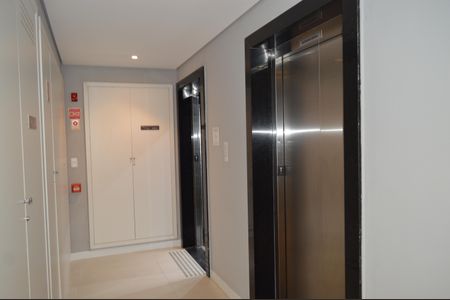 Apartamento à venda com 24m², 1 quarto e sem vagaÁrea comum - Elevadores