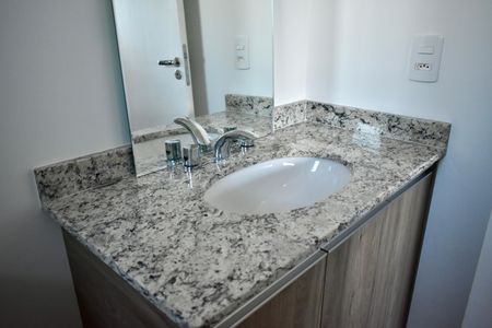 Studio à venda com 28m², 0 quarto e sem vaga Studio à venda com 28m², 0 quarto e sem vaga Banheiro