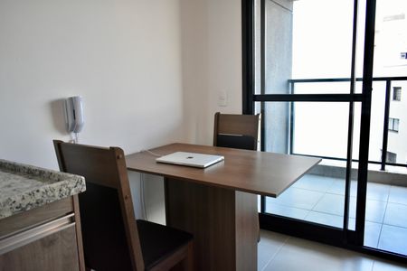 Studio à venda com 28m², 0 quarto e sem vaga Studio à venda com 28m², 0 quarto e sem vagaStudio