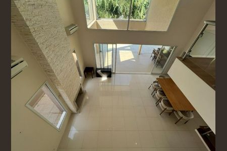 Casa à venda com 338m², 3 quartos e 2 vagasFoto 02