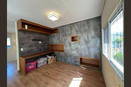 Casa à venda com 338m², 3 quartos e 2 vagasFoto 04