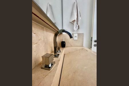 Apartamento à venda com 92m², 2 quartos e 2 vagasBanheiro Suíte 1