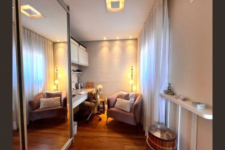 Apartamento à venda com 92m², 2 quartos e 2 vagasSuíte 2