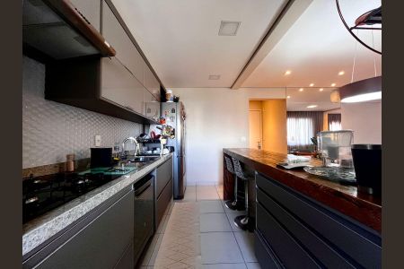 Apartamento à venda com 92m², 2 quartos e 2 vagasCozinha