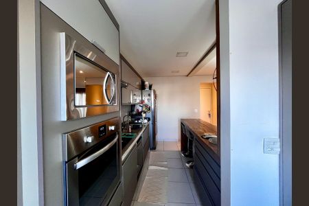 Apartamento à venda com 92m², 2 quartos e 2 vagasCozinha