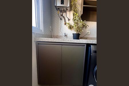 Apartamento à venda com 92m², 2 quartos e 2 vagasÁrea de Serviço