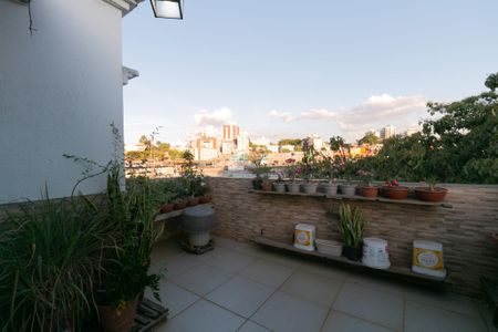 Apartamento à venda com 195m², 4 quartos e 2 vagasÁrea Externa