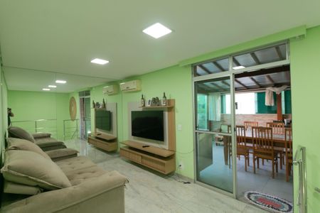 Apartamento à venda com 195m², 4 quartos e 2 vagasSala