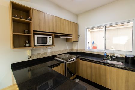 Casa de condomínio para alugar com 72m², 2 quartos e sem vaga Casa de condomínio para alugar com 72m², 2 quartos e sem vagaCozinha