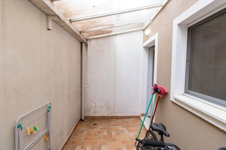 Casa de condomínio para alugar com 72m², 2 quartos e sem vaga Casa de condomínio para alugar com 72m², 2 quartos e sem vagaQuintal dos Fundos
