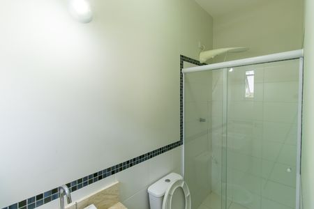 Casa de condomínio para alugar com 72m², 2 quartos e sem vaga Casa de condomínio para alugar com 72m², 2 quartos e sem vagaBanheiro da Suíte 1