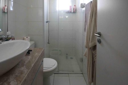 Apartamento à venda com 71m², 3 quartos e 2 vagasBanheiro da Suite