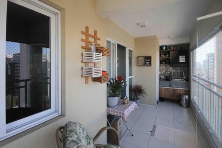 Apartamento à venda com 71m², 3 quartos e 2 vagasVaranda