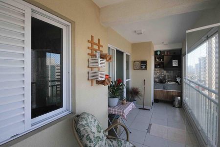 Apartamento à venda com 71m², 3 quartos e 2 vagasVaranda