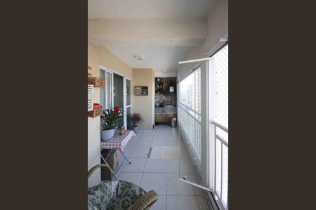 Apartamento à venda com 71m², 3 quartos e 2 vagasVaranda