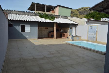 Casa de condomínio à venda com 225m², 3 quartos e 6 vagas Piscina
