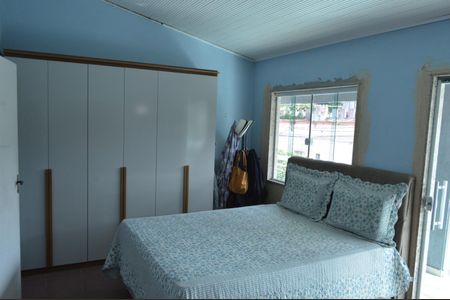 Casa de condomínio à venda com 225m², 3 quartos e 6 vagasSuíte