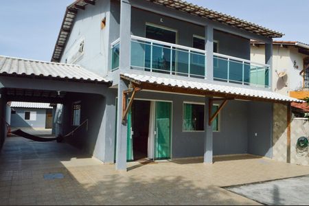 Casa de condomínio à venda com 225m², 3 quartos e 6 vagasFachada 