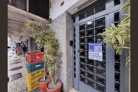 Apartamento à venda com 42m², 1 quarto e sem vaga Apartamento à venda com 42m², 1 quarto e sem vagaPlaca