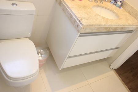 Apartamento à venda com 169m², 3 quartos e 3 vagasBanheiro da 1º Suíte