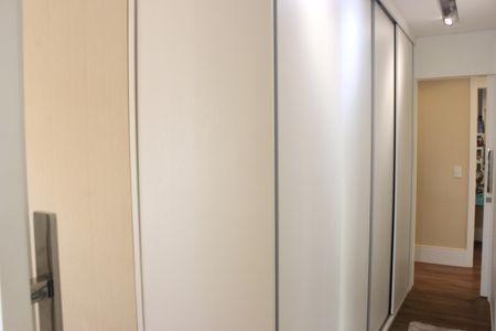 Apartamento à venda com 169m², 3 quartos e 3 vagasCloset da 2º Suíte