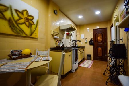 Apartamento à venda com 82m², 3 quartos e 1 vagaCozinha