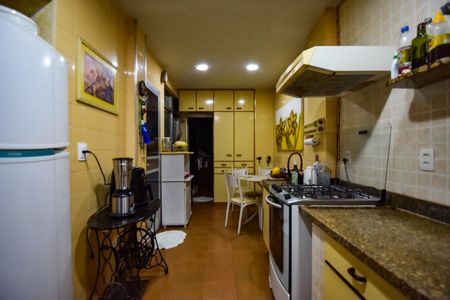 Apartamento à venda com 82m², 3 quartos e 1 vagaCozinha