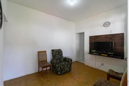 Casa à venda com 360m², 1 quarto e 10 vagas Casa à venda com 360m², 1 quarto e 10 vagasSala