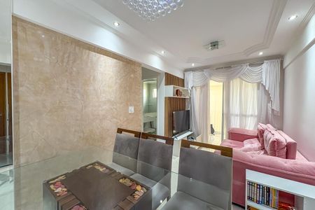 Apartamento à venda com 68m², 2 quartos e 1 vaga Apartamento à venda com 68m², 2 quartos e 1 vagaSala