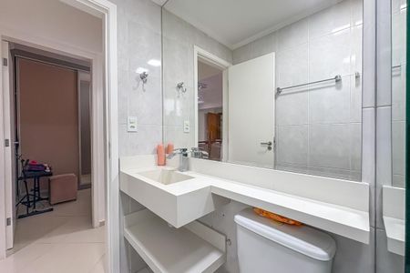 Apartamento à venda com 68m², 2 quartos e 1 vaga Apartamento à venda com 68m², 2 quartos e 1 vagaBanheiro Social