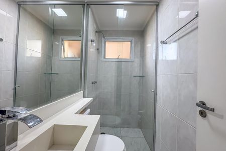 Apartamento à venda com 68m², 2 quartos e 1 vaga Apartamento à venda com 68m², 2 quartos e 1 vagaBanheiro Social