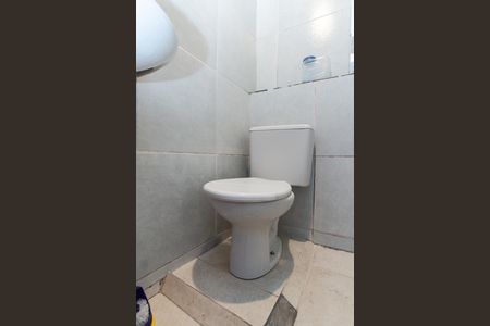 Casa para alugar com 60m², 1 quarto e sem vaga Casa para alugar com 60m², 1 quarto e sem vagaBanheiro da Suíte