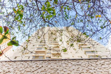 Apartamento à venda com 68m², 3 quartos e 1 vaga Apartamento à venda com 68m², 3 quartos e 1 vagaFachada