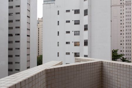 Apartamento à venda com 244m², 4 quartos e 3 vagas Apartamento à venda com 244m², 4 quartos e 3 vagasSacada da Suíte 3