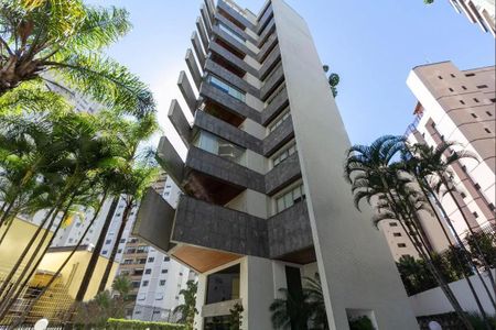 Apartamento à venda com 244m², 4 quartos e 3 vagas Apartamento à venda com 244m², 4 quartos e 3 vagasFachada do Prédio