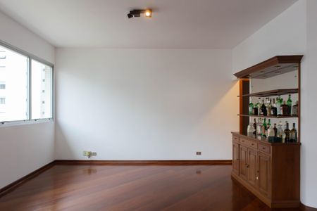 Apartamento à venda com 244m², 4 quartos e 3 vagas Apartamento à venda com 244m², 4 quartos e 3 vagasSala