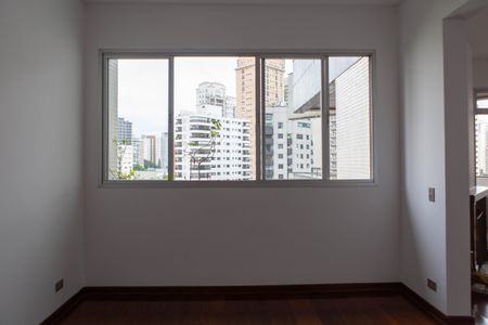 Apartamento à venda com 244m², 4 quartos e 3 vagas Apartamento à venda com 244m², 4 quartos e 3 vagasSala 2