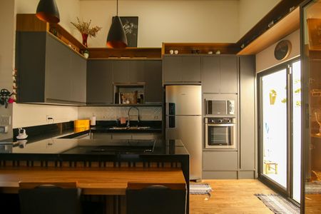Casa para alugar com 224m², 4 quartos e 3 vagasCozinha