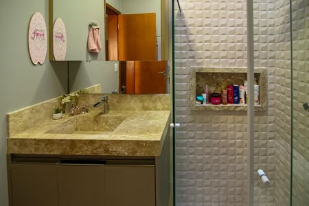 Casa para alugar com 224m², 4 quartos e 3 vagasBanheiro