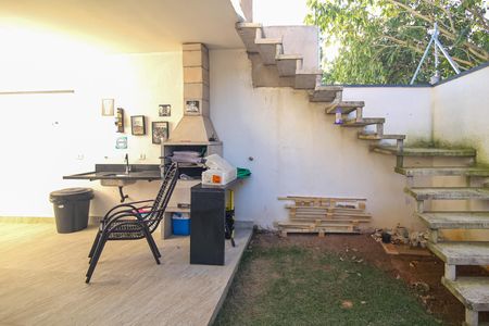 Casa para alugar com 224m², 4 quartos e 3 vagasChurrasqueira