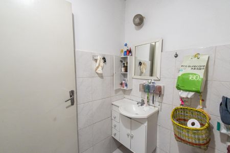 Apartamento à venda com 75m², 2 quartos e 1 vaga Apartamento à venda com 75m², 2 quartos e 1 vagaBanheiro