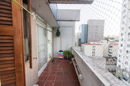 Apartamento à venda com 75m², 2 quartos e 1 vaga Apartamento à venda com 75m², 2 quartos e 1 vagaVaranda